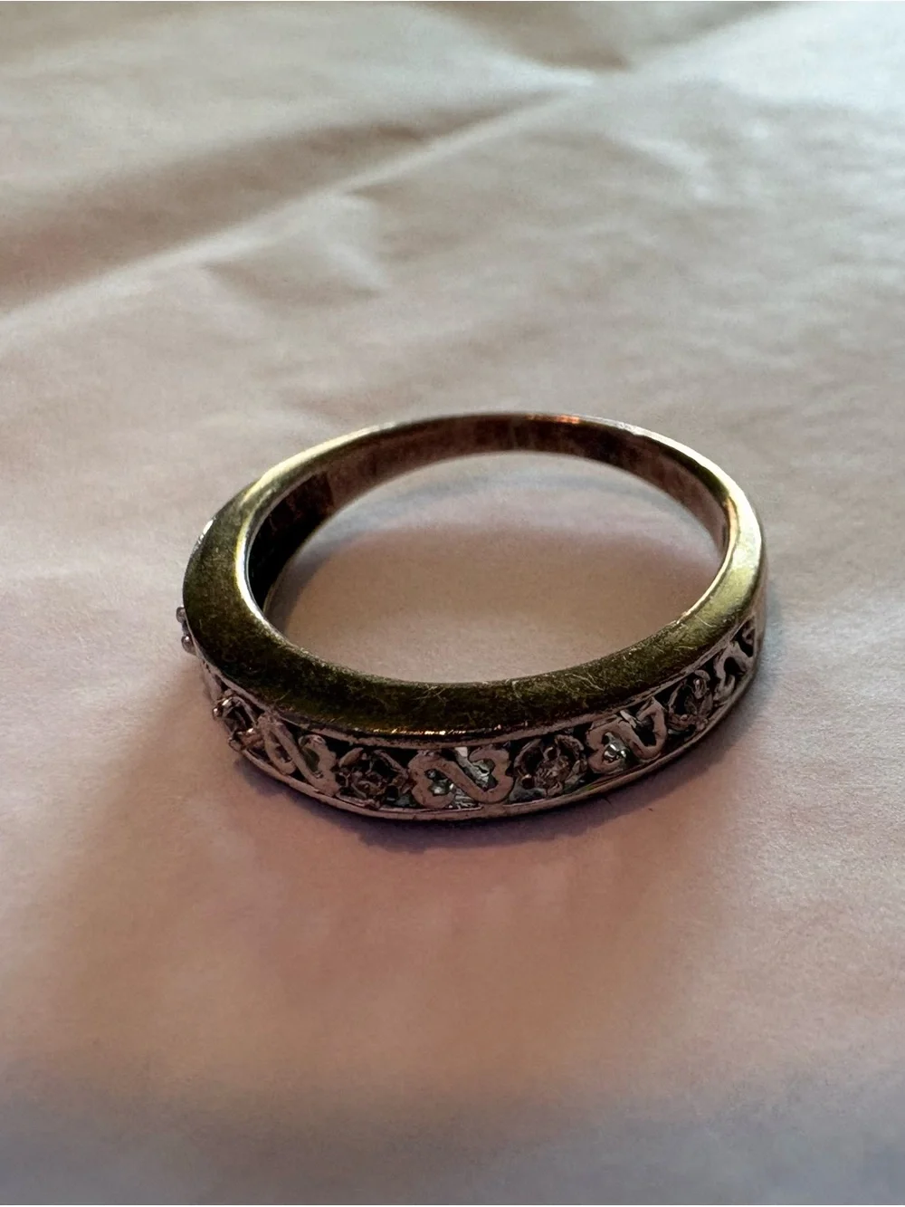 925 sterling silver open hearts ring with accent diamonds. Size 8.
